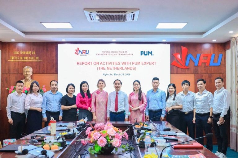 PUM Experts complete two-week exchange program at Nghe An University